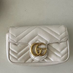 The GG Marmont mini bag in white matelassé leather